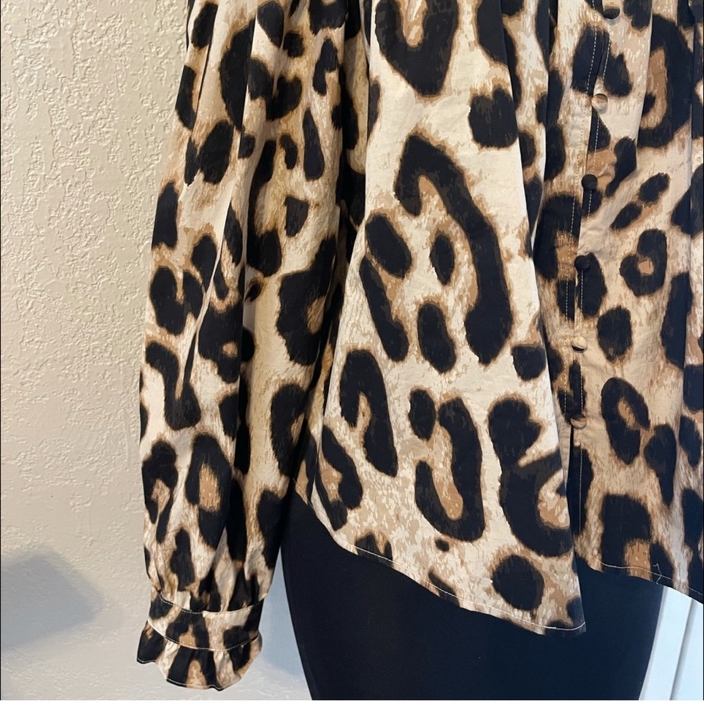 Leopard Blouse - Picture 6 of 6